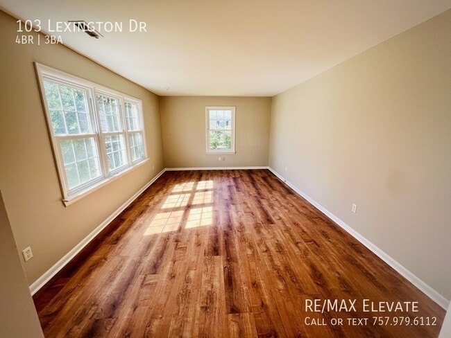 Building Photo - 103 Lexington Dr