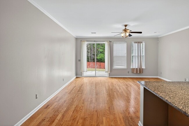 Building Photo - 194 Cypress Forest Dr