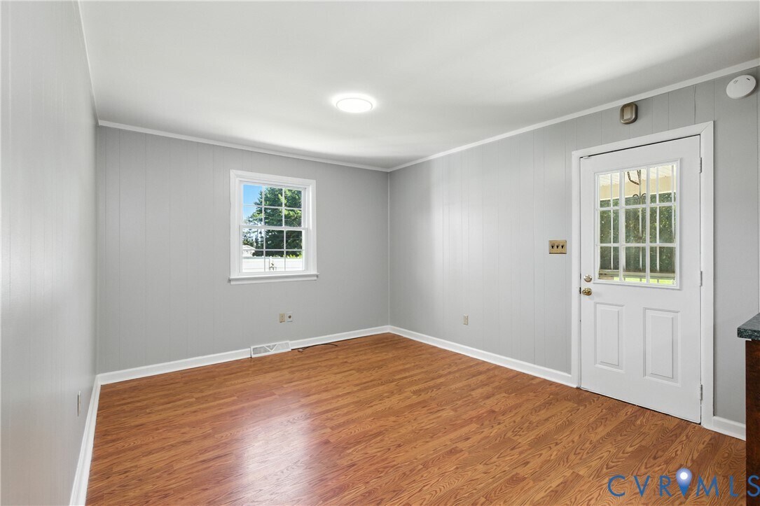 Building Photo - 2111 Clary Rd