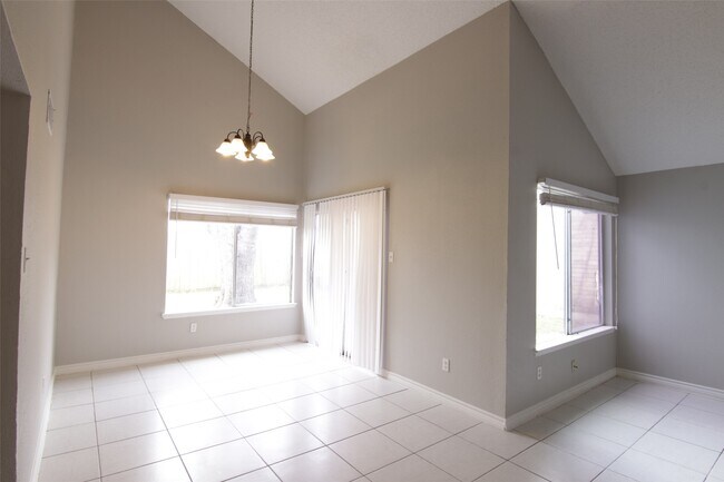 Building Photo - 12155 Huntington Venture Dr