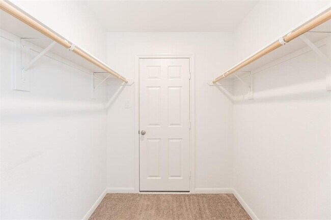 Building Photo - 18011 Alora Springs Trace