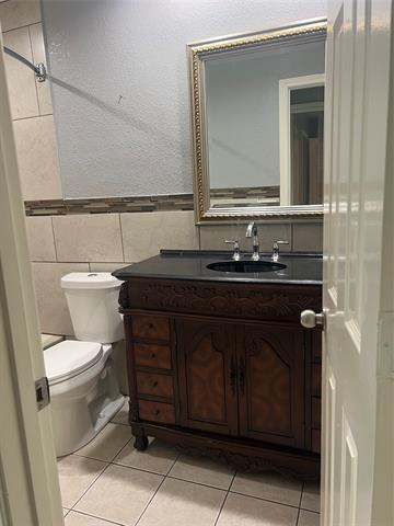 Building Photo - 6201 Baymar Ln