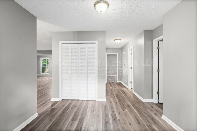 Building Photo - 806 Wynnes Ridge Cir