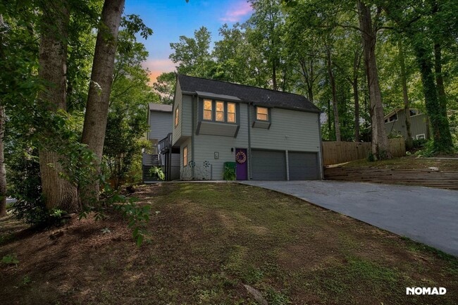 Building Photo - Charming 2BR Duplex in Stone Mountain