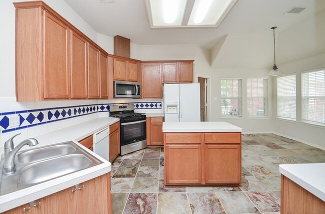 Building Photo - 5819 Mitre Peak Ln