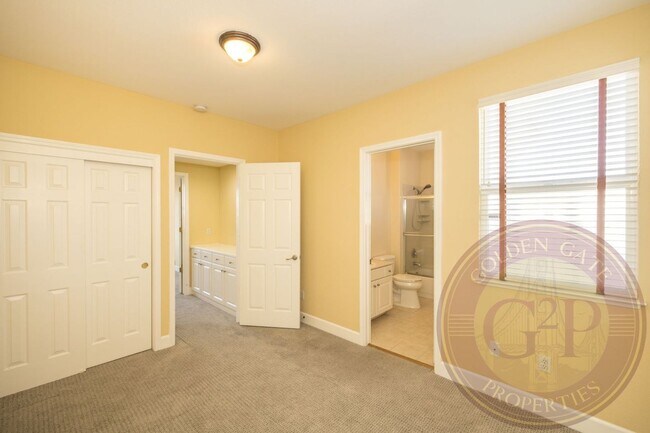 Building Photo - Sunset - 3 BR, 3.5 BA Townhouse 2,225 Sq. Ft. - 3D Virtual Tour, 2 Car Garage