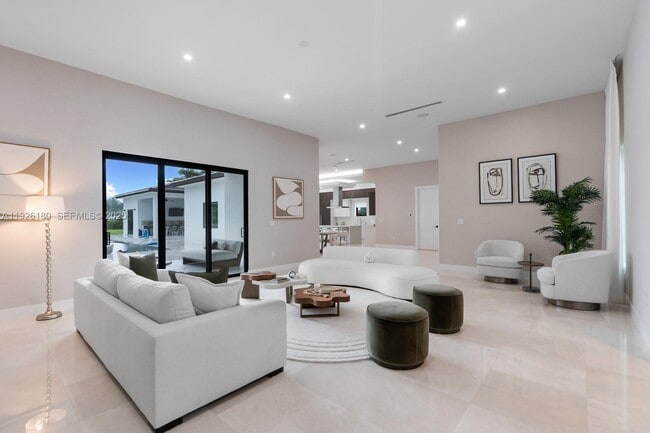 Building Photo - 80 NW 129th Ave