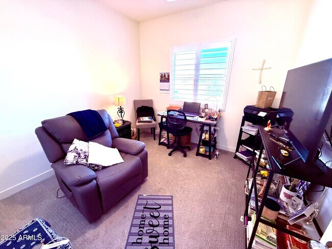 Building Photo - 35377 W Santa Monica Ave