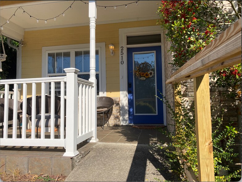 Building Photo - 2510 Gilmer St