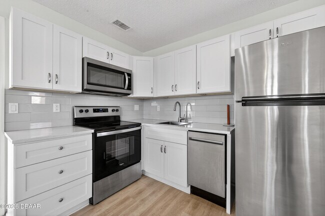 Building Photo - 11 Oriole Cir