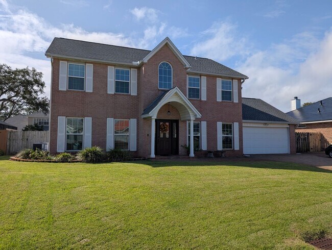Primary Photo - Executive Pool Home in Prestigious Lake Lo...