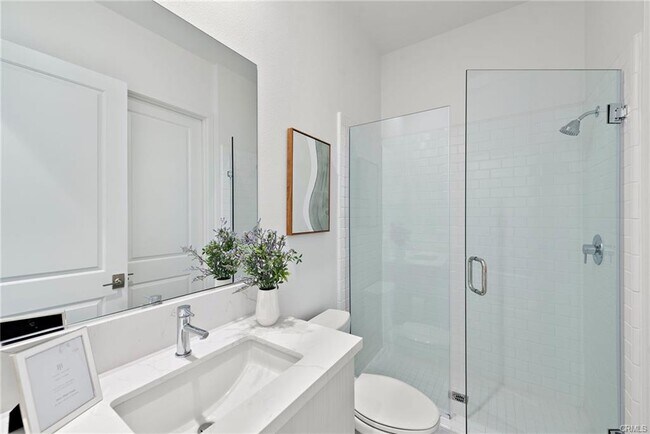 Building Photo - 215 Sutters Ml