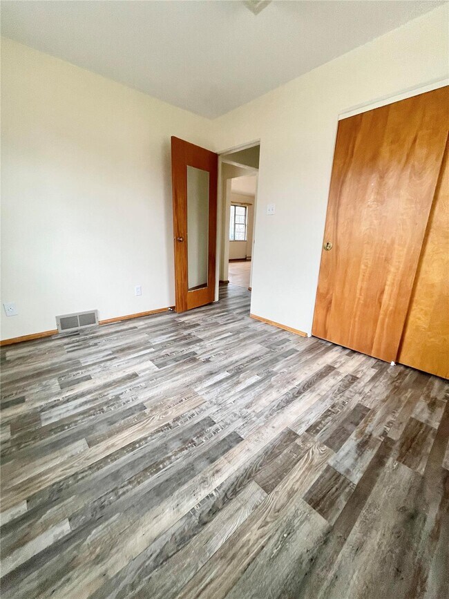 Building Photo - 4120 Shirley Dr