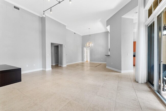Building Photo - 16102 Emerald Estates Dr