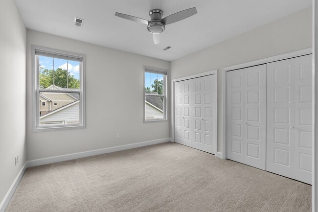 Building Photo - Beautiful Home in Walden Park