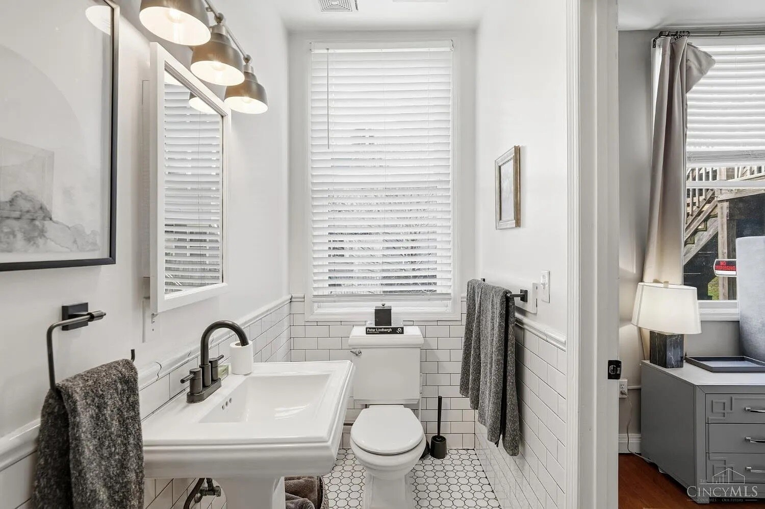 Building Photo - 535 Klotter Ave