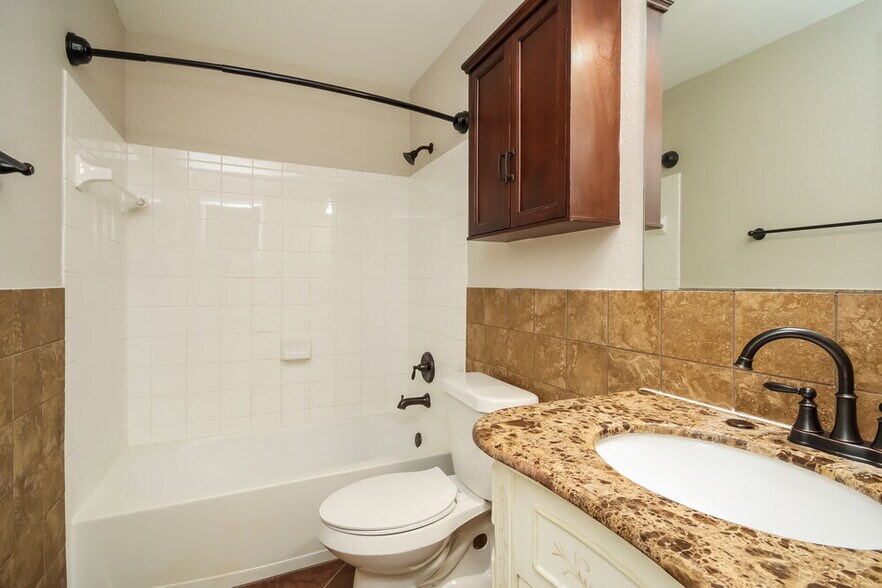 Building Photo - 21610 Gannet Peak Way