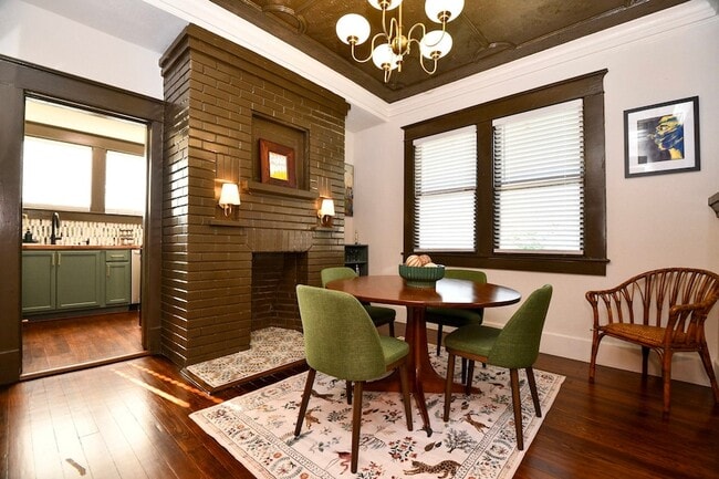 Building Photo - 407 Cordell St