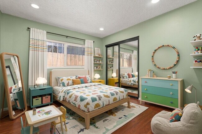 Building Photo - Spacious 3BR Retreat in the Heart of Cherokee Point