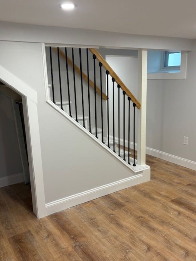 Building Photo - 8-8 Forest St