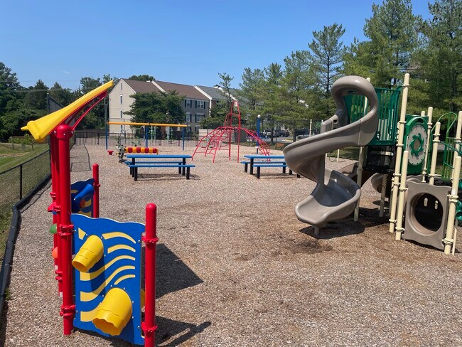 Outdoor workout area - 108 Prosperity Ave SE