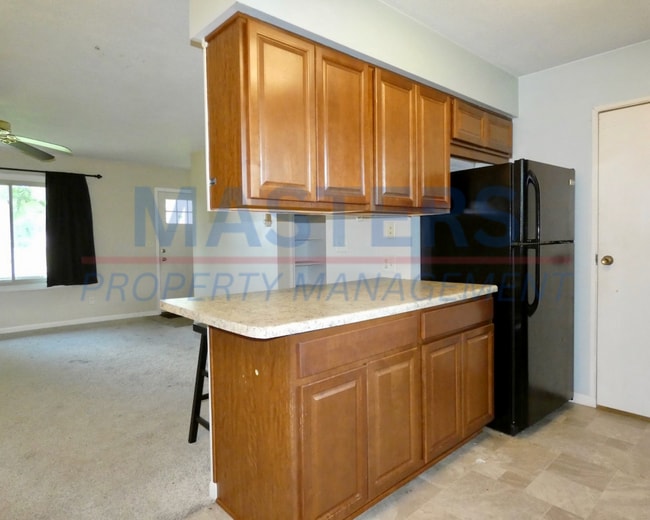 Building Photo - 3 Bedroom House