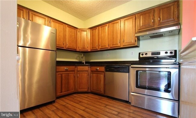 Building Photo - 2315 Aspen Dr