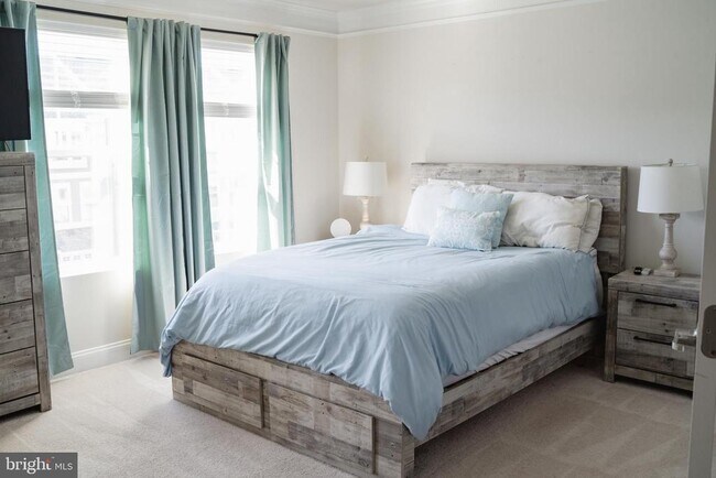 Building Photo - 36046 Auburn Wy