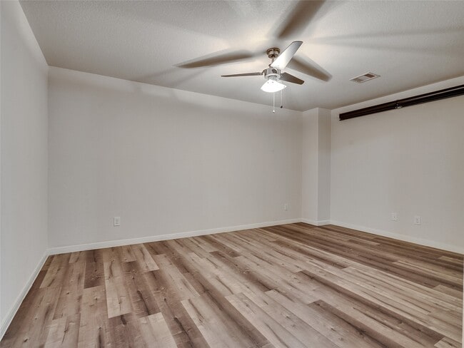 Building Photo - 19302 Juniper Vale Cir