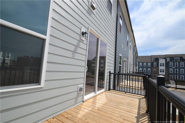 Building Photo - 1509 Village Hall Ln