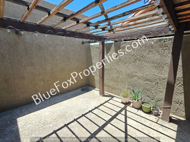 Building Photo - 5867 E Paseo Cimarron