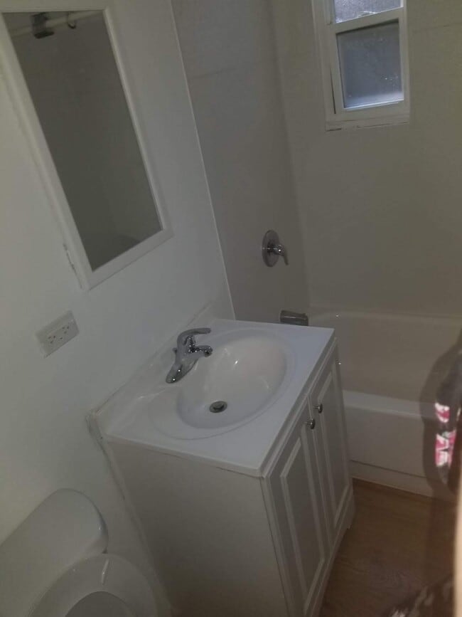 Building Photo - 1720 S Racine Ave