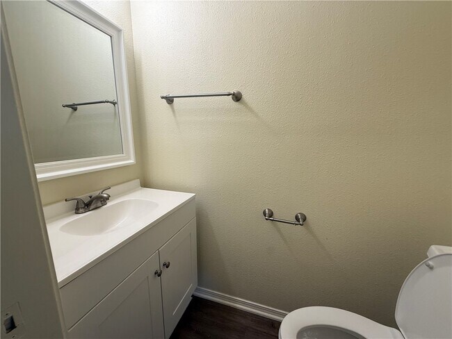 Building Photo - 1406 Willard St