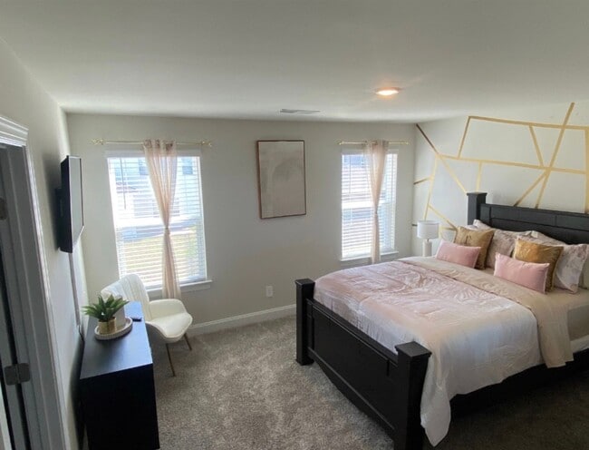 Building Photo - Single-family home