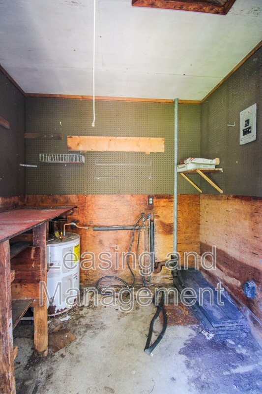 Building Photo - 1428 N Sherwood Dr