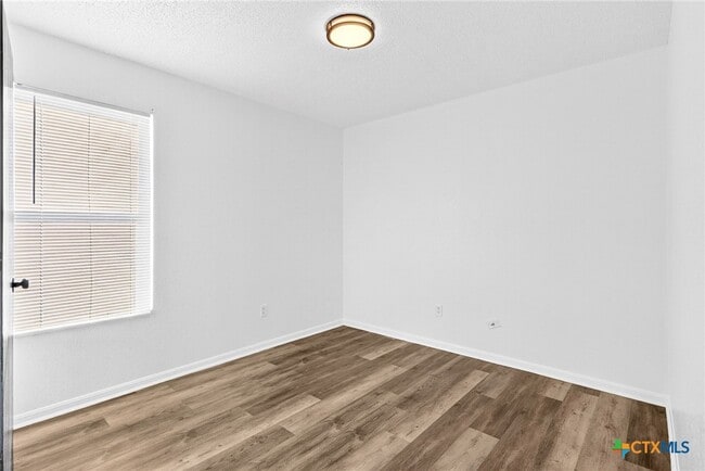 Building Photo - 4408 Janelle Dr