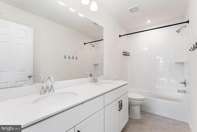 Building Photo - 10407 Spotswood Dr