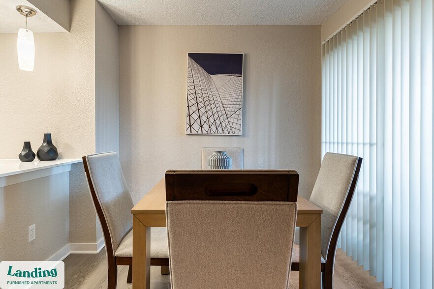 Building Photo - 711 Brentford Pl