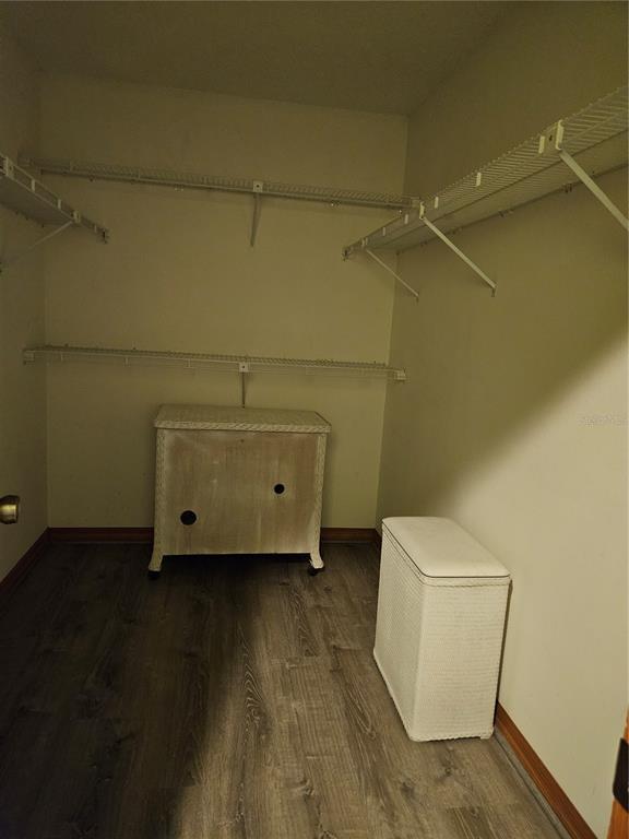 Building Photo - 2014 E View Dr