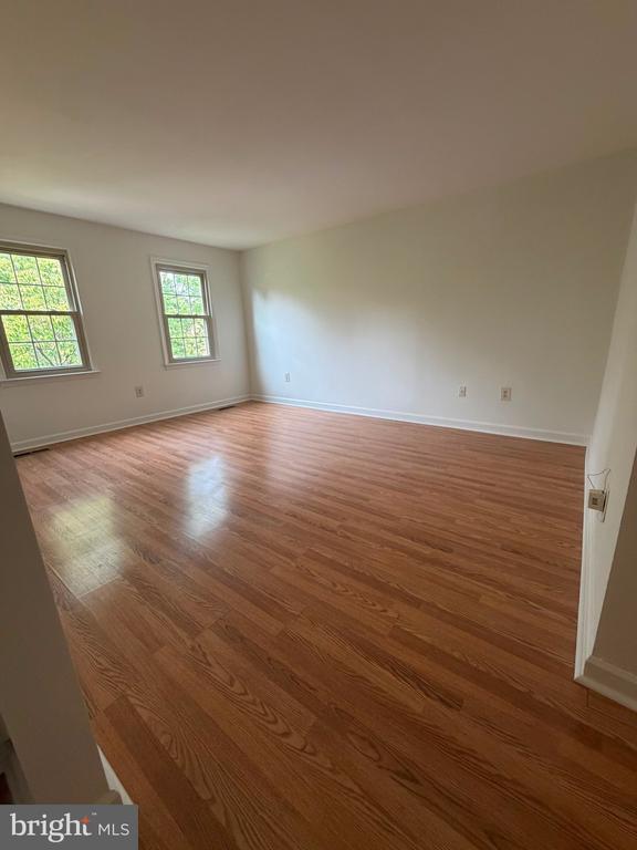 Building Photo - 5814 Tudor Ln