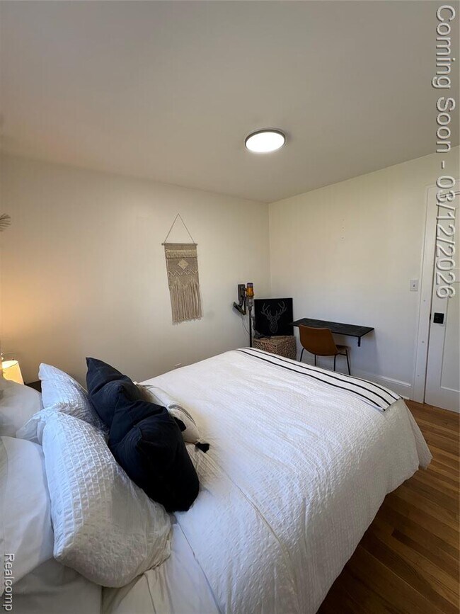 Building Photo - 270 Winry Dr