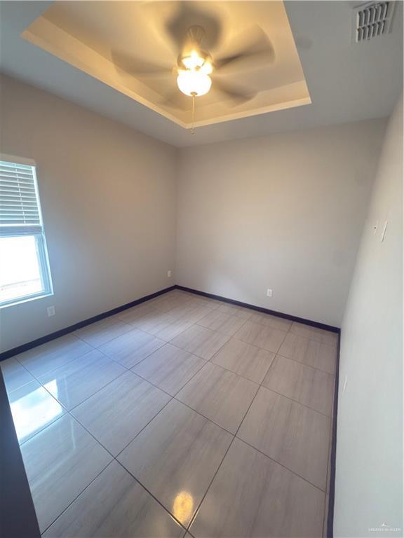 Building Photo - 11 E la Cantera Ave