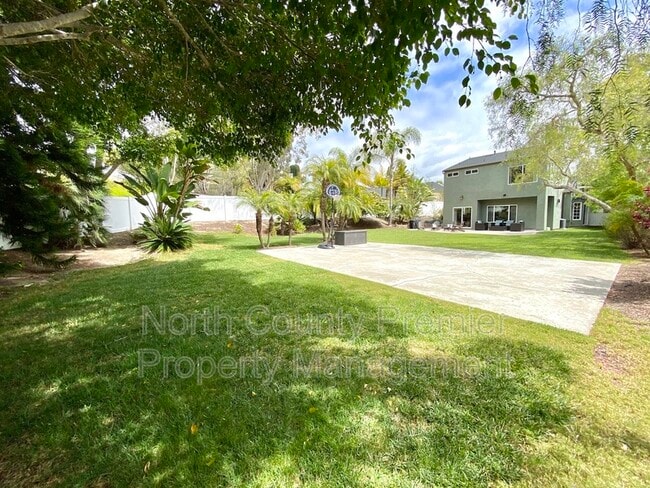 Building Photo - 2767 Southampton Rd