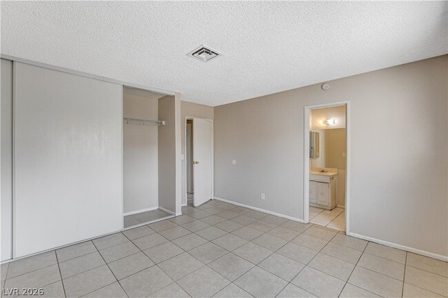 Building Photo - 3928 Torsby Pl