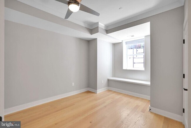 Building Photo - 1329 Irving St NW