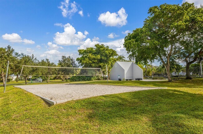 Building Photo - 741 Lyons Rd