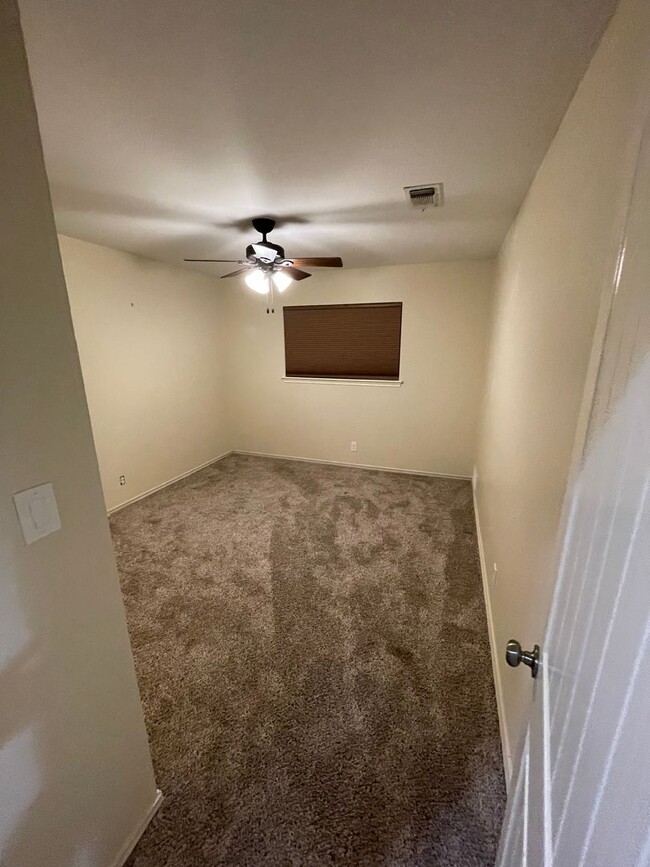 Building Photo - Rare Rental- Fully Renovated Classic in Ca...