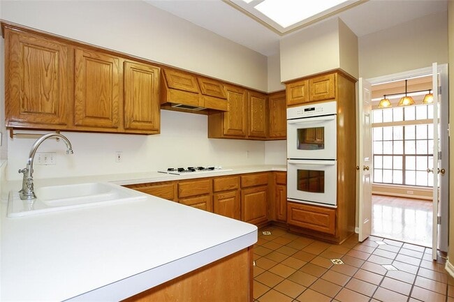 Building Photo - 3602 Echo Mountain Dr