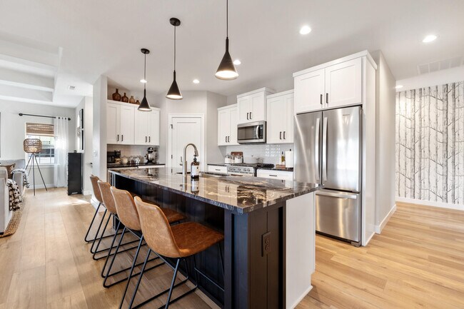 Building Photo - 1878 Woodland Way