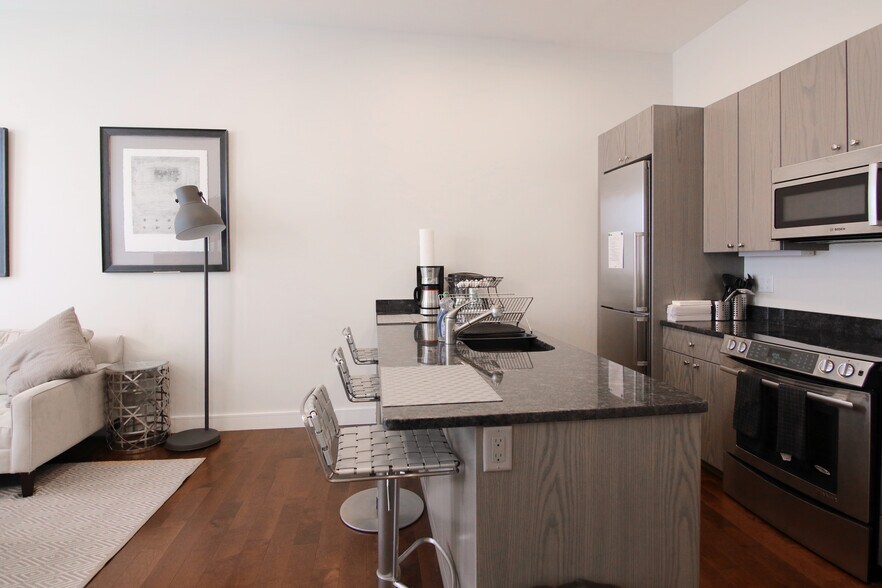 Building Photo - 450 Harrison Ave